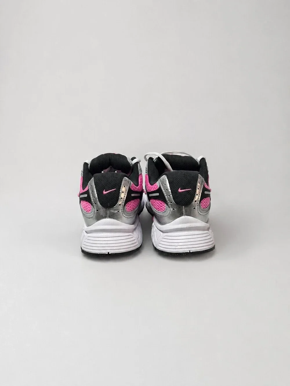 Nike this sneaker